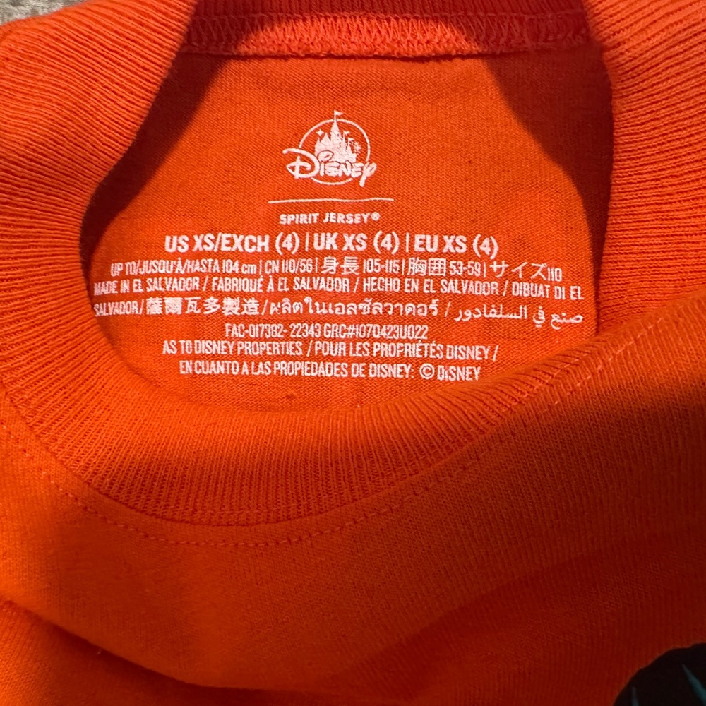 NWT Kids Disney Halloween Sweatshirt XS - Picture 6 of 7